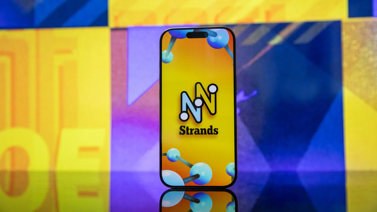 NYT Strands Hint