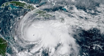 Breaking! Category 5 Hurricane Melissa Slams Into Jamaica, Monster Eyewall Brings Total Devastation!